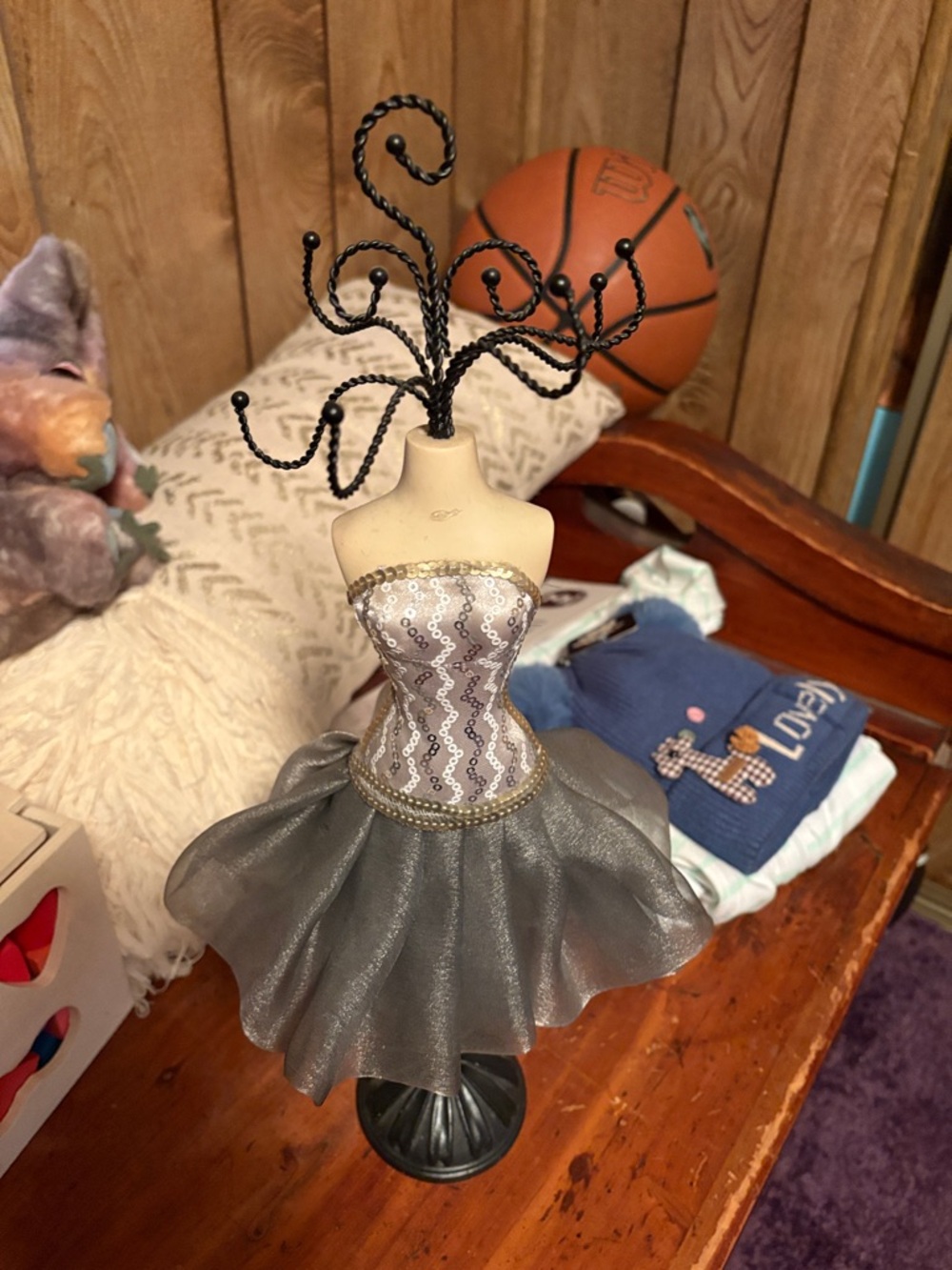 Silver Ruffled Dress Jewelry Bust Display - Picture 8 of 8